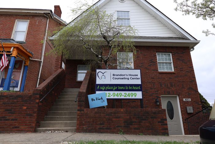 Brandon House Counseling Center building